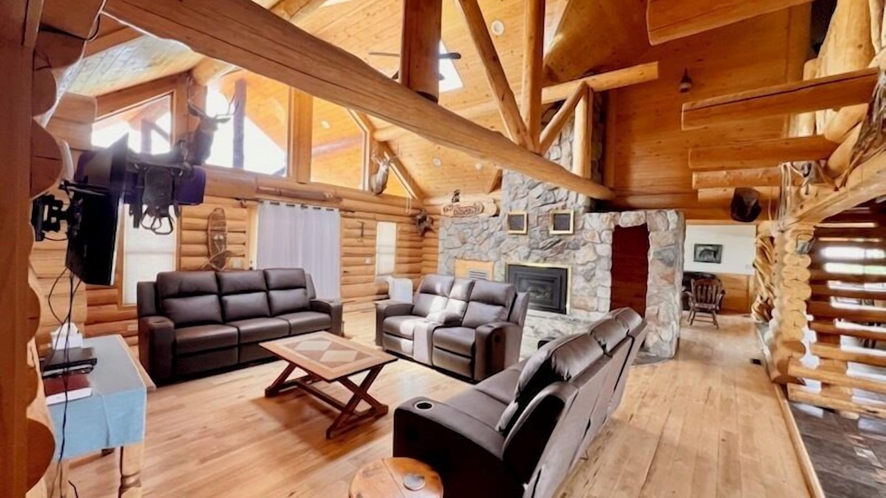 Photo of Livingroom in Monticello