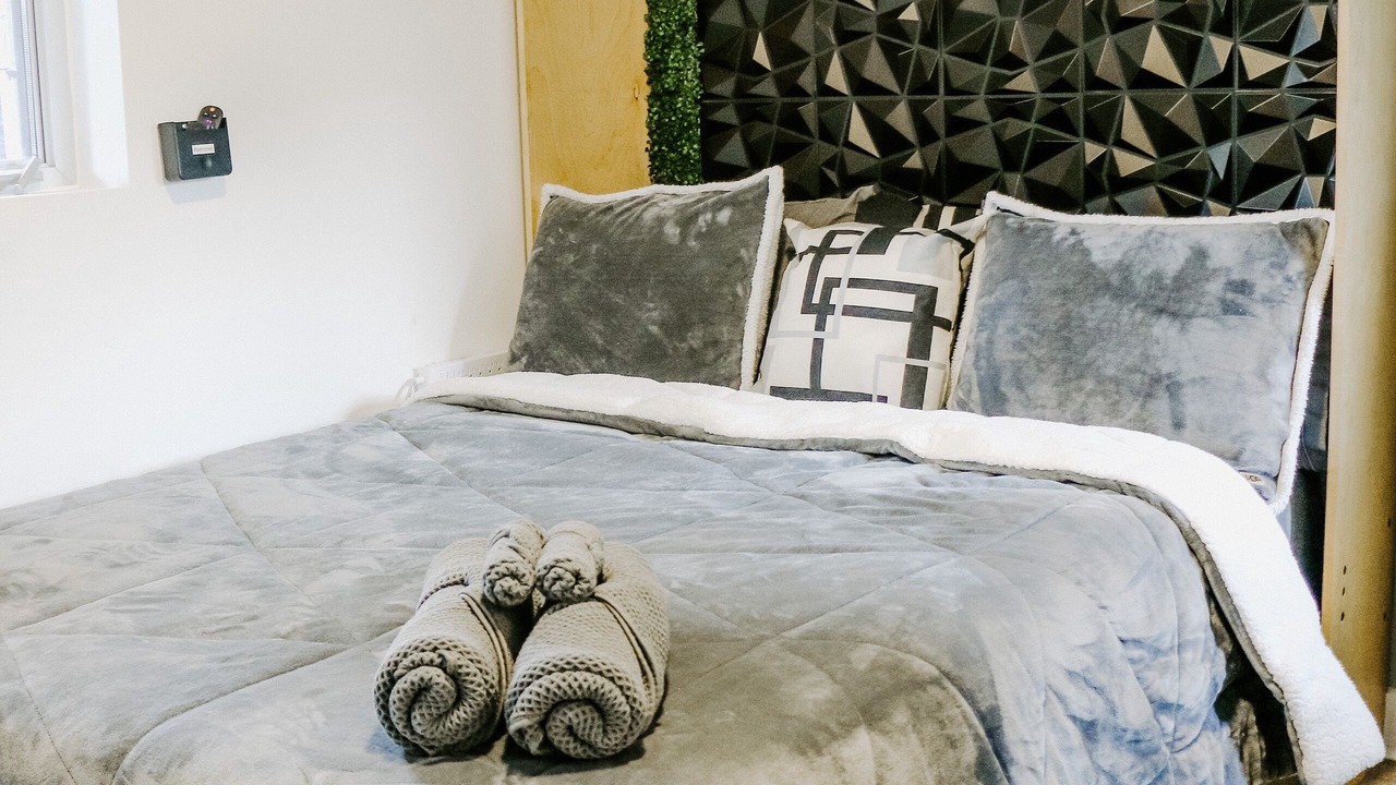 Photo of Bedroom in Midtown