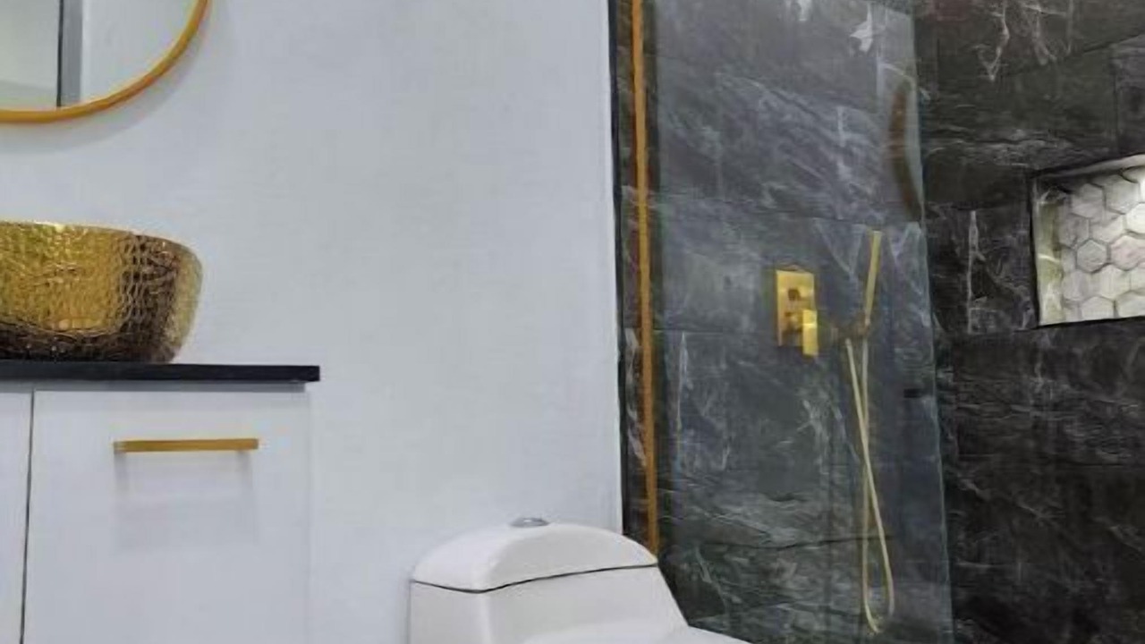 Photo of Bathroom in Miramar