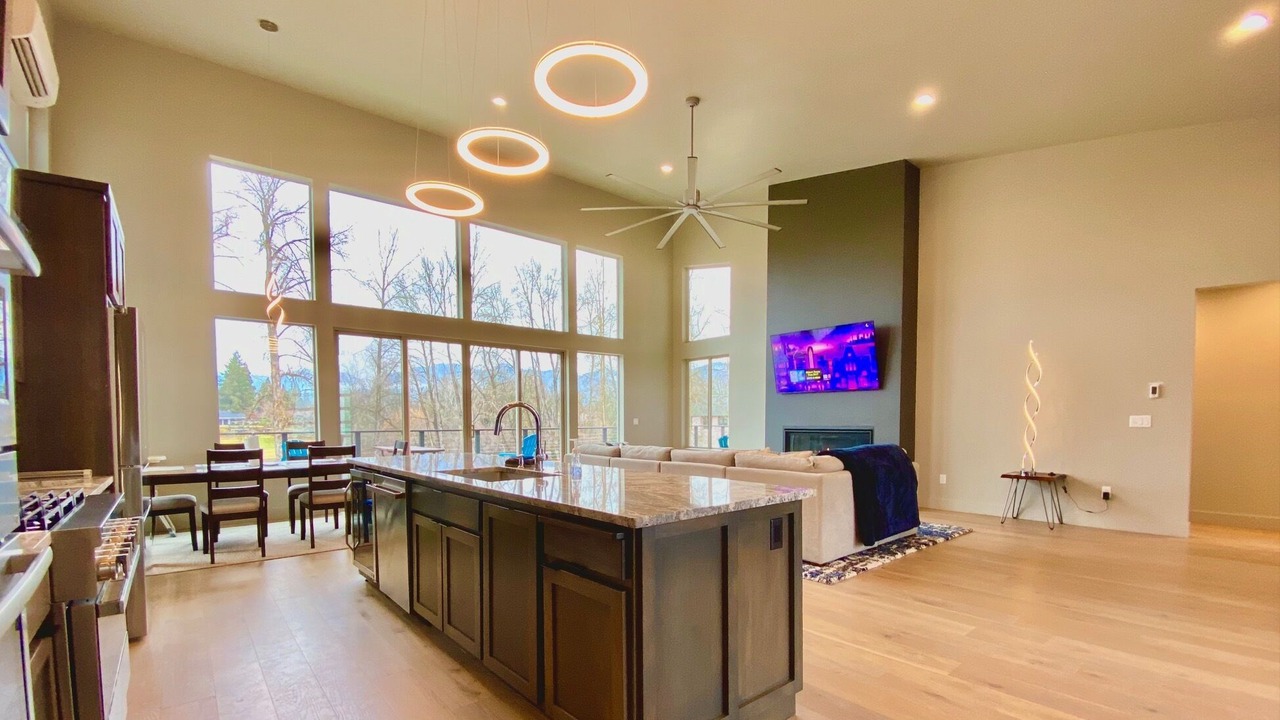Photo of Bedroom in Grants Pass