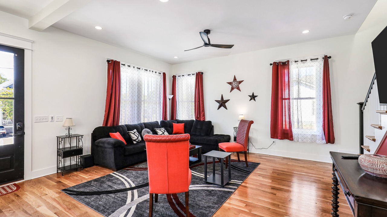Photo of Livingroom in Salemtown