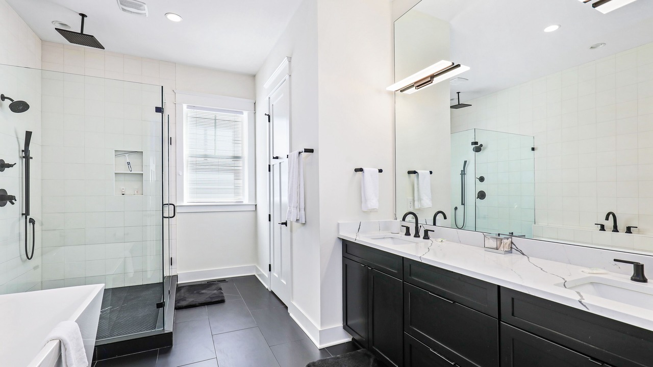 Photo of Bathroom in Salemtown