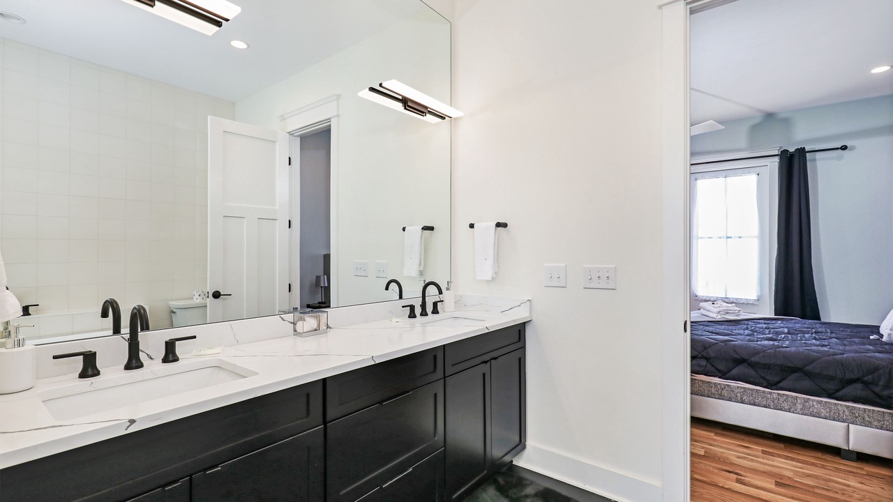 Photo of Bathroom in Salemtown