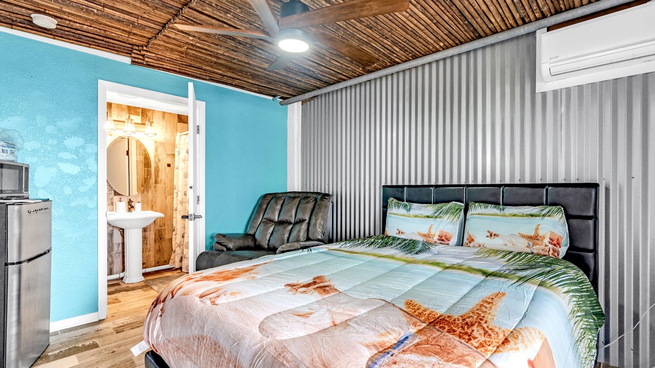 Photo of Bedroom in Breezeswept Beach Estates