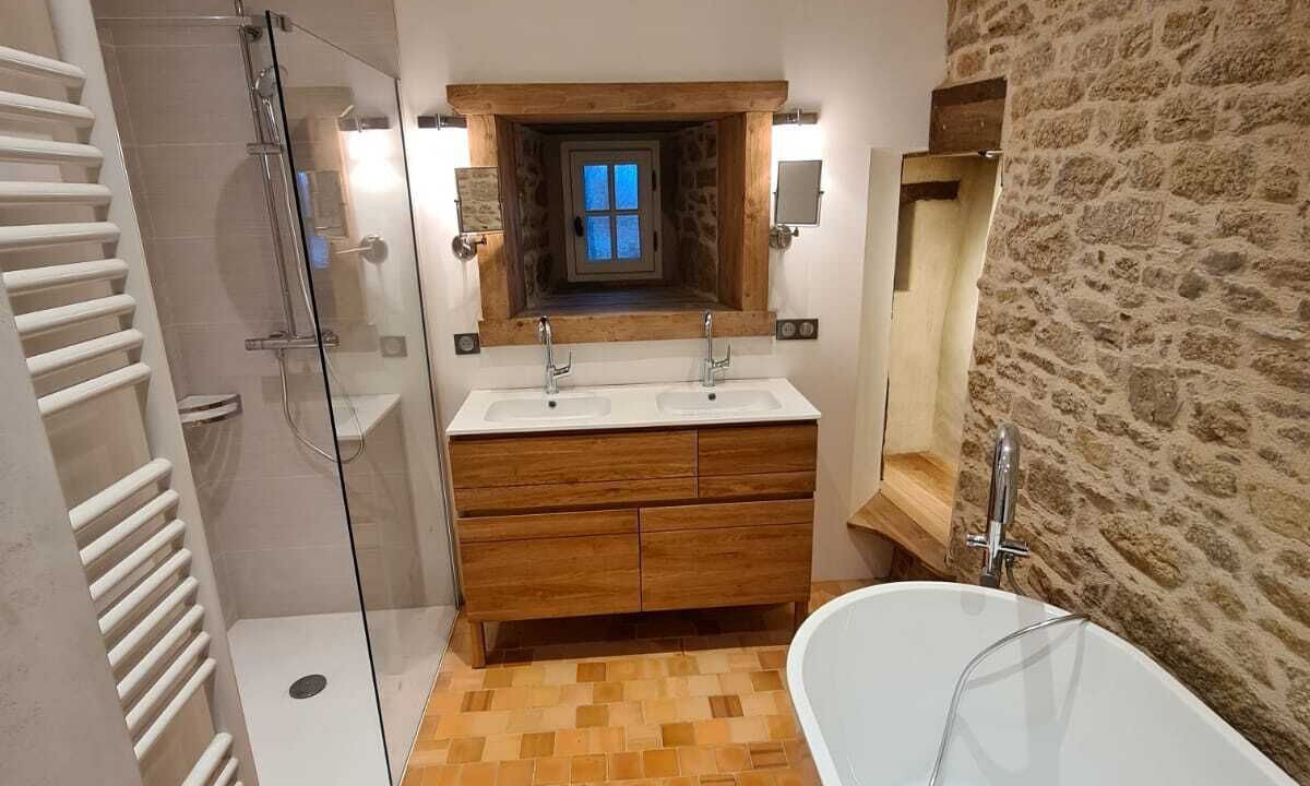 Photo of Bathroom in Ploumilliau