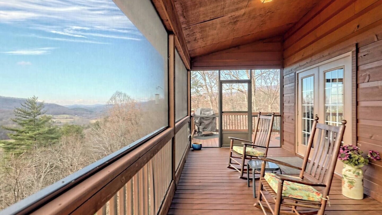 Photo of Outdoor in Hayesville