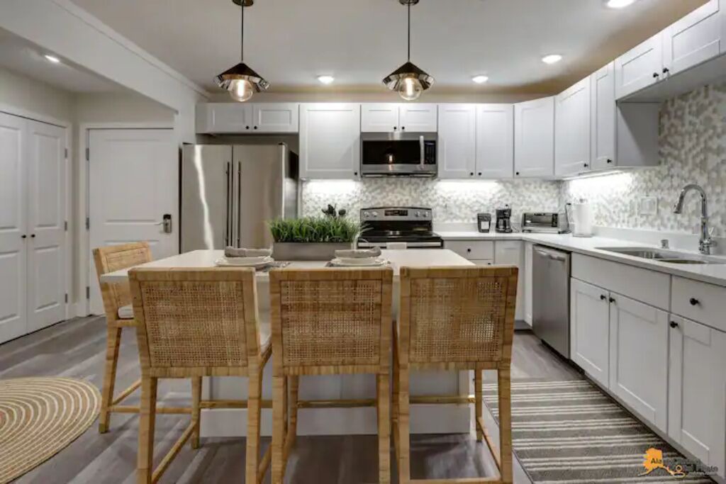Photo of Kitchen in Midtown Anchorage