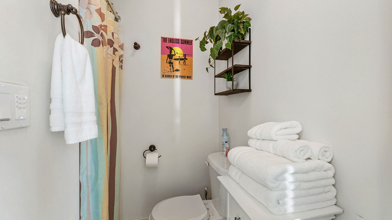 Photo of Bathroom in Harbor