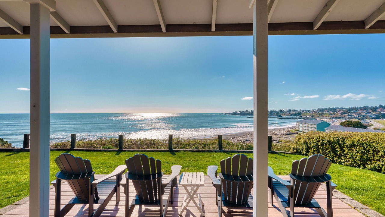 Photo of Patio Balcony in Harbor