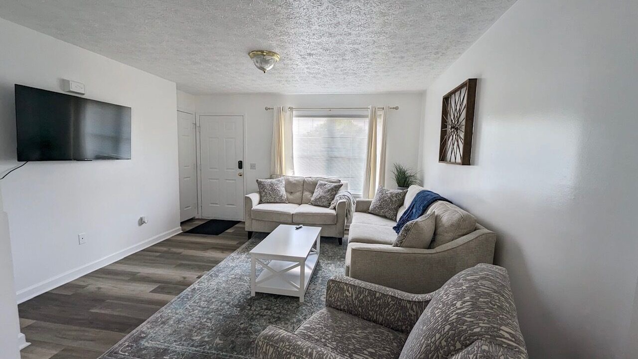 Photo of Livingroom in Blacksburg