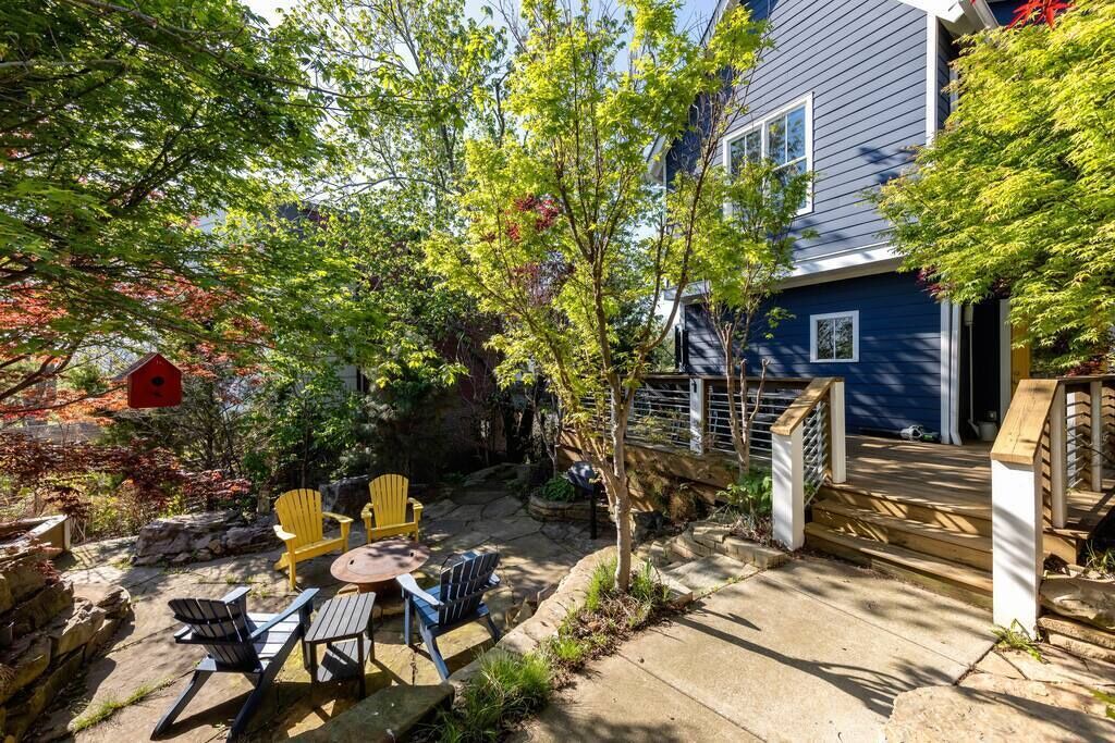 Photo of Outdoor in Shelby Hills
