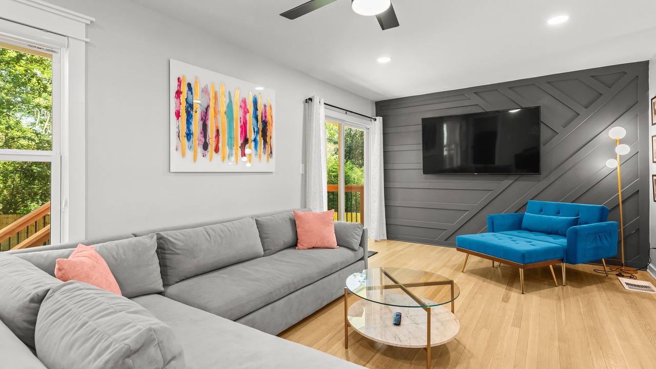 Photo of Livingroom in Garden Hills