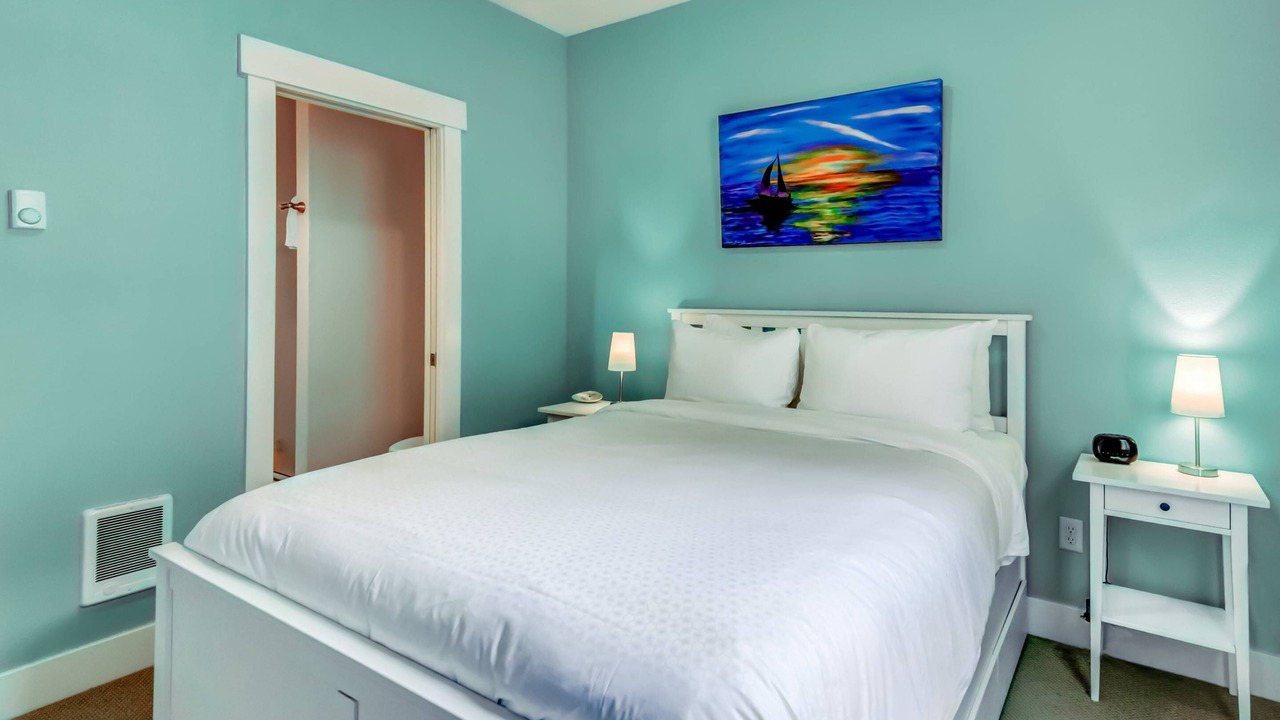 Photo of Bedroom in Nelscott