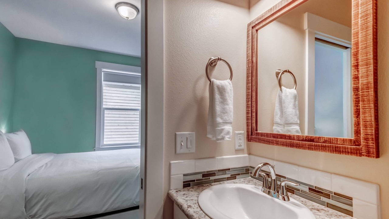 Photo of Bathroom in Nelscott