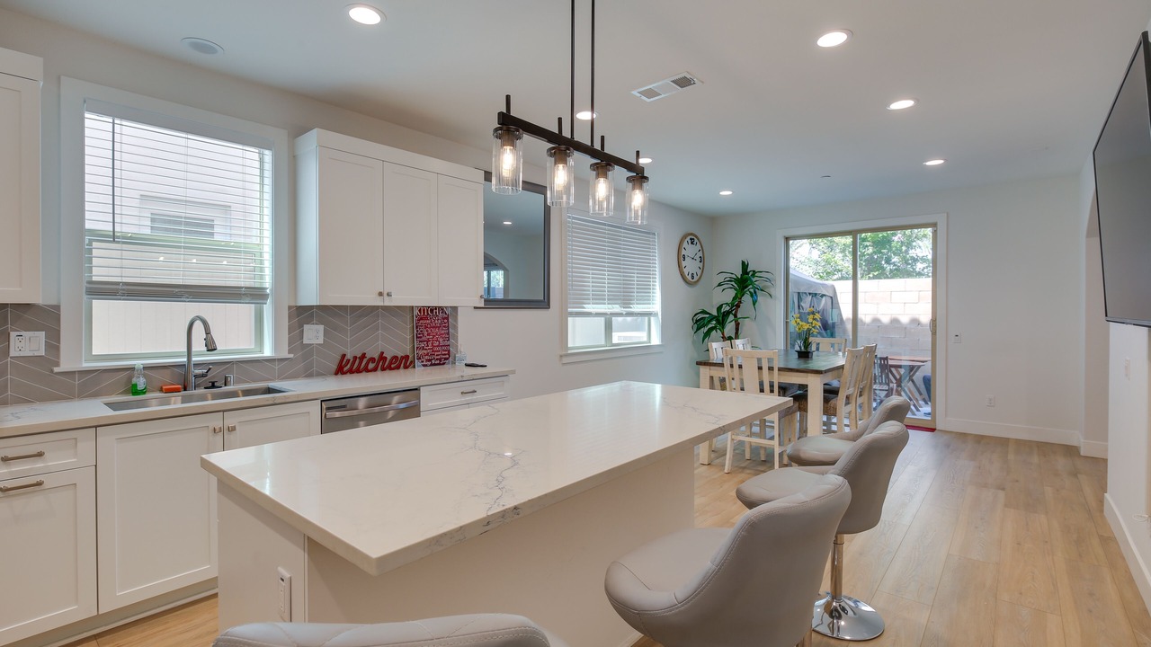 Photo of Kitchen in Paramount