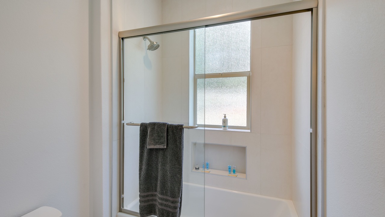 Photo of Bathroom in Paramount