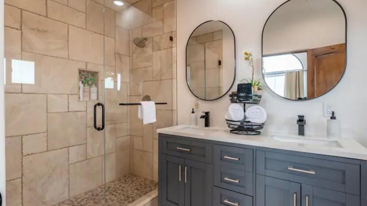 Photo of Bathroom in Elkhorn