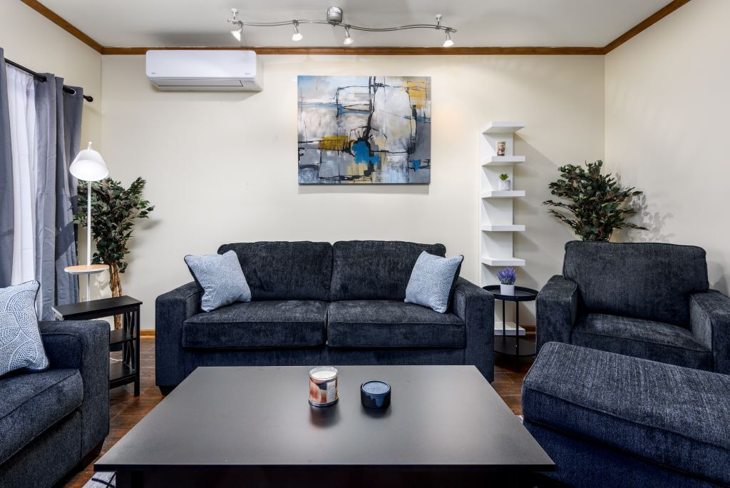 Photo of Livingroom in Jim Thorpe