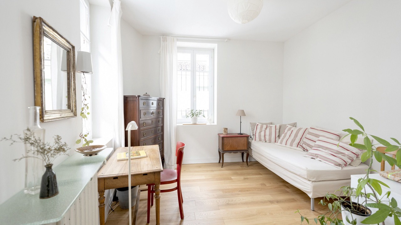 Photo of Livingroom in Saint Seurin - Fondaudege