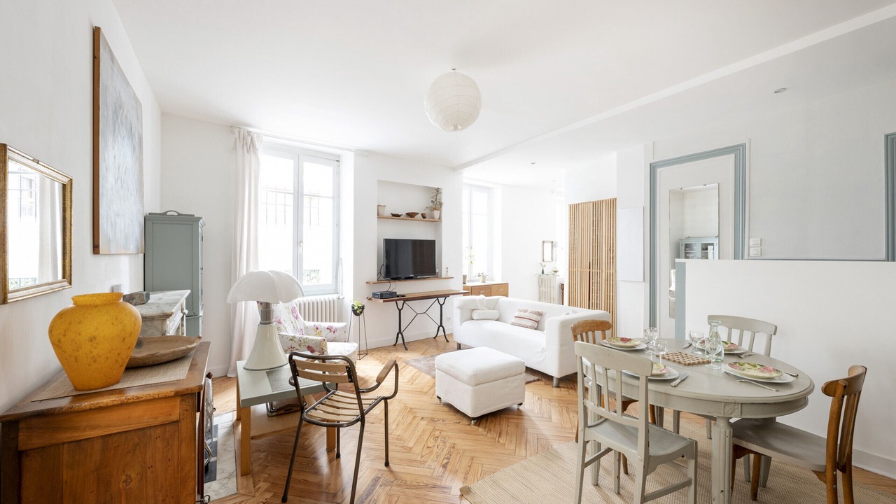Photo of Livingroom in Saint Seurin - Fondaudege
