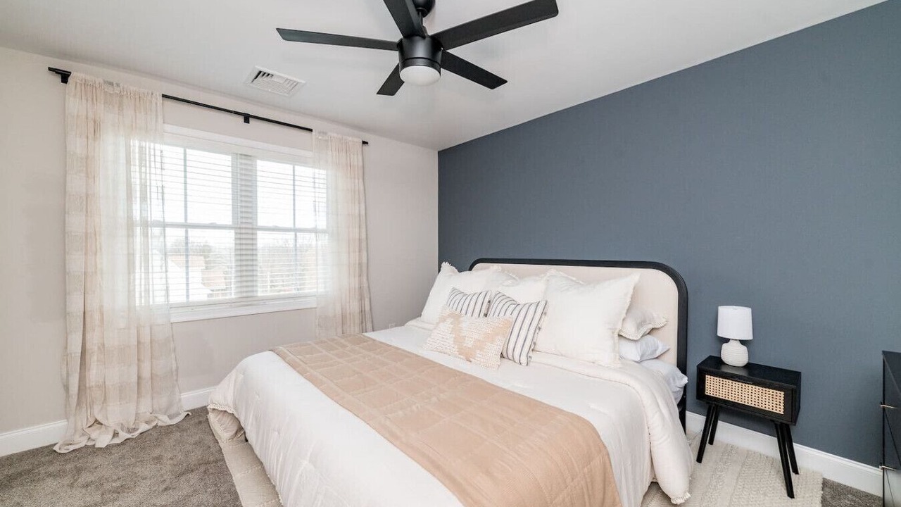 Photo of Bedroom in Madison Heights