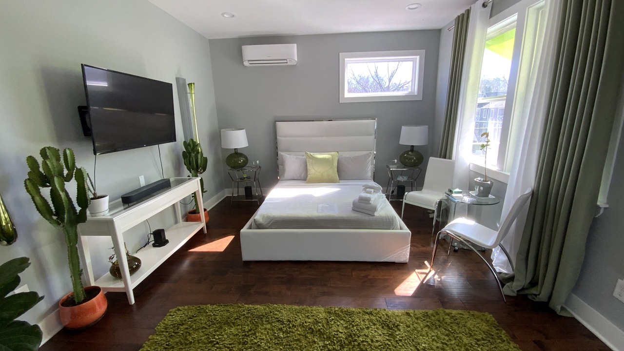 Photo of Bedroom in Shelby Hills