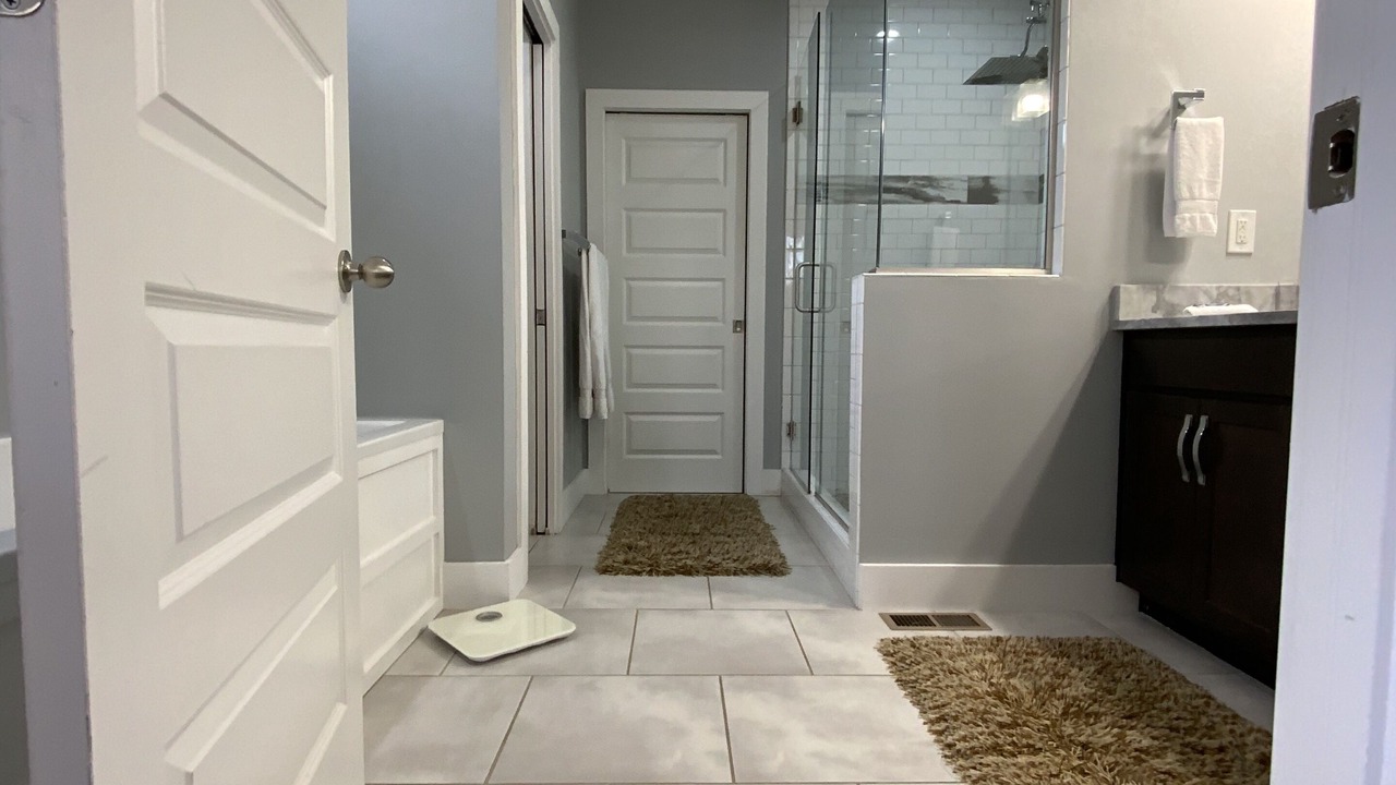 Photo of Bathroom in Shelby Hills