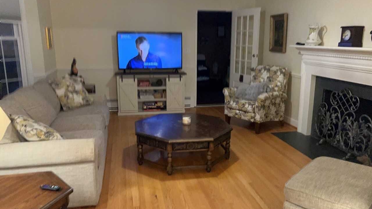 Photo of Livingroom in Hollins