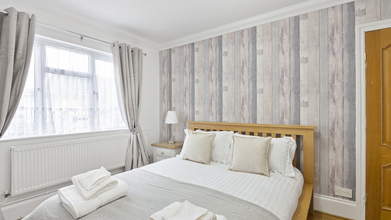 Photo of Bedroom in Gravesend