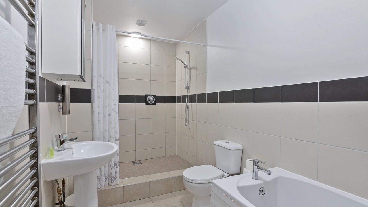 Photo of Bathroom in Gravesend