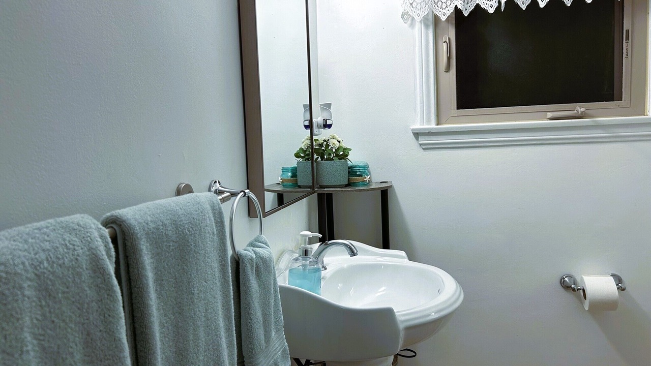 Photo of Bathroom in Playa Del Rey