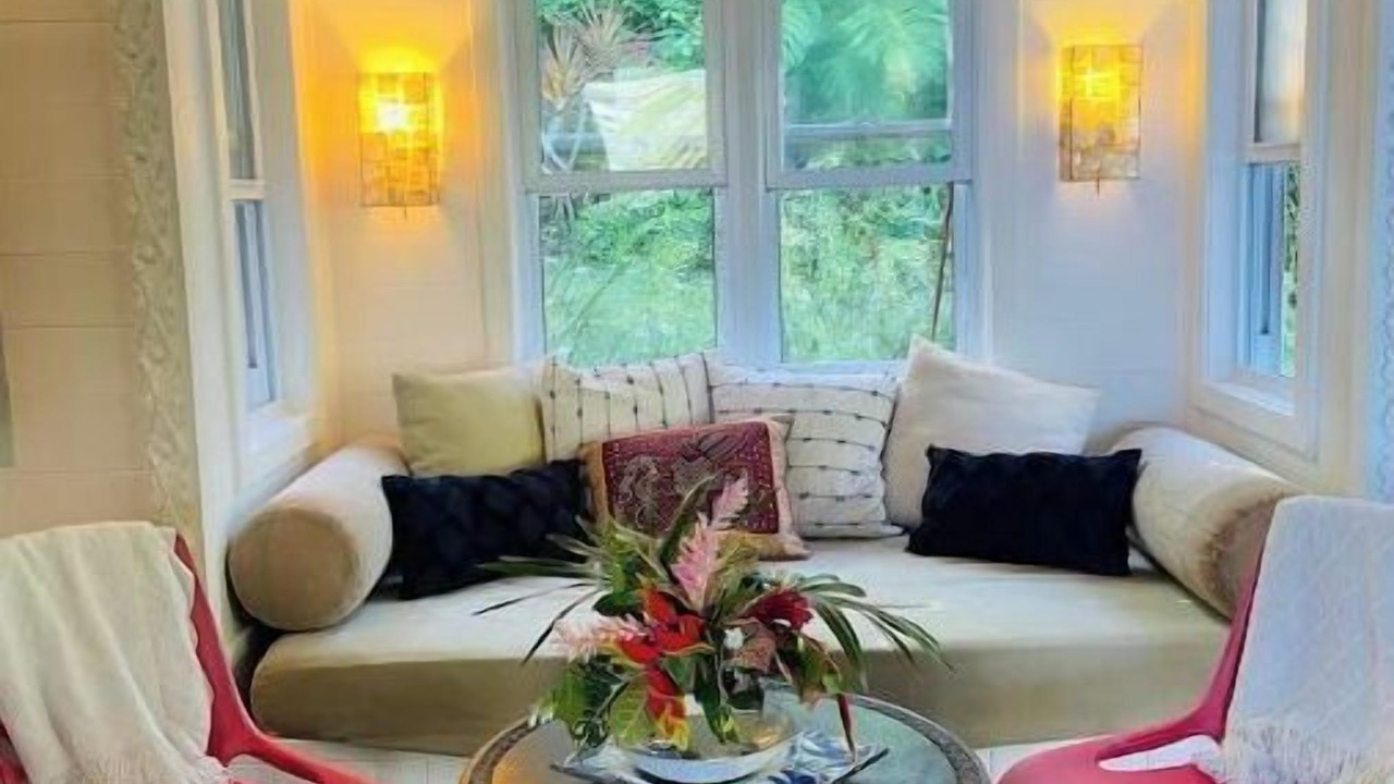 Photo of Livingroom in Dixon Cove