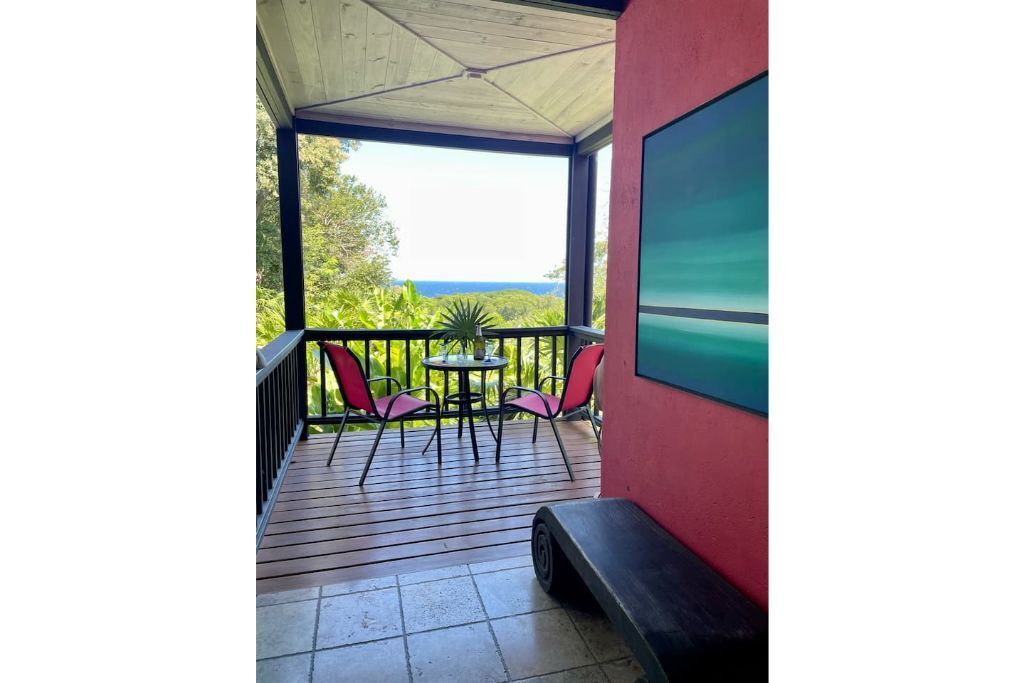 Photo of Patio Balcony in Dixon Cove