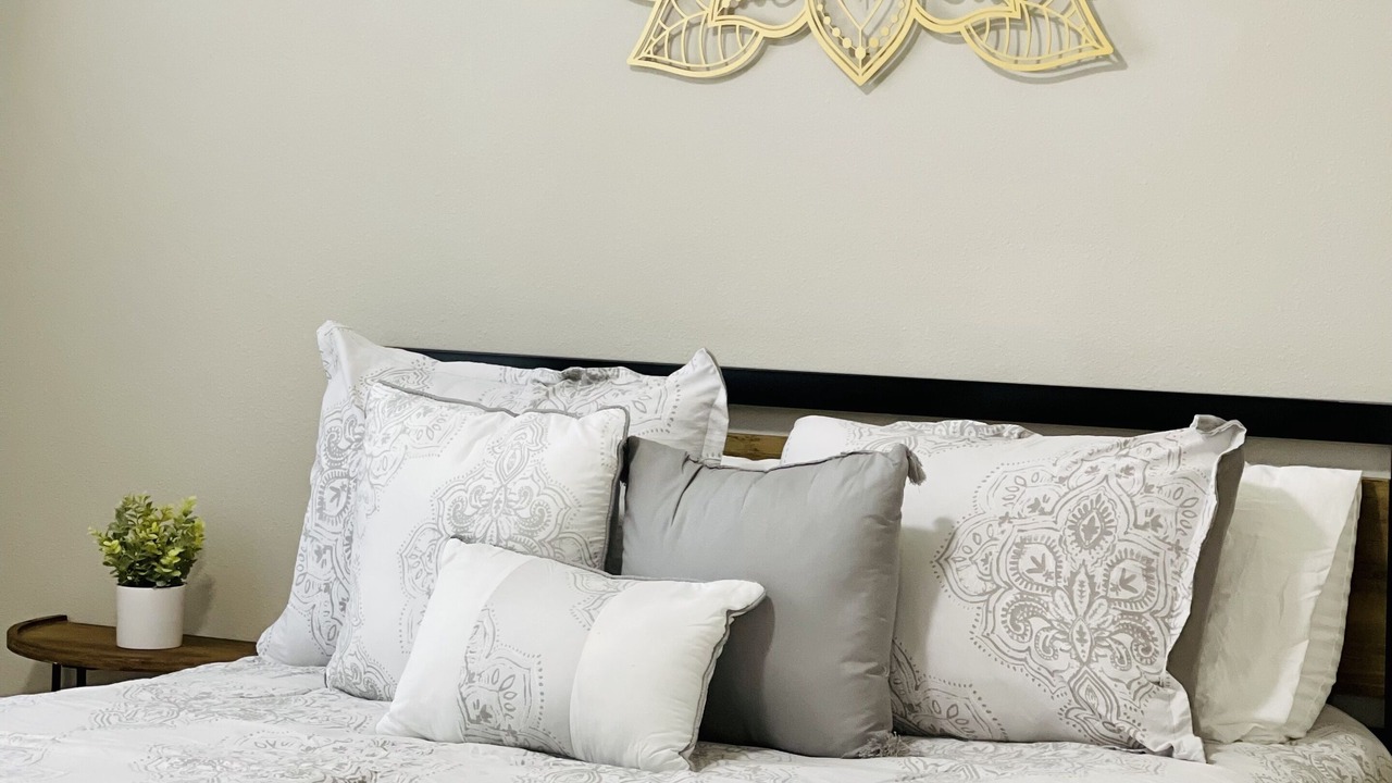 Photo of Bedroom in Lake Dallas