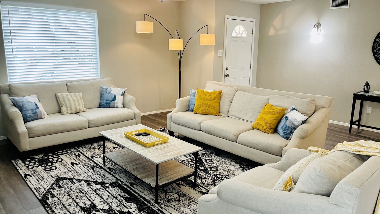 Photo of Livingroom in Lake Dallas