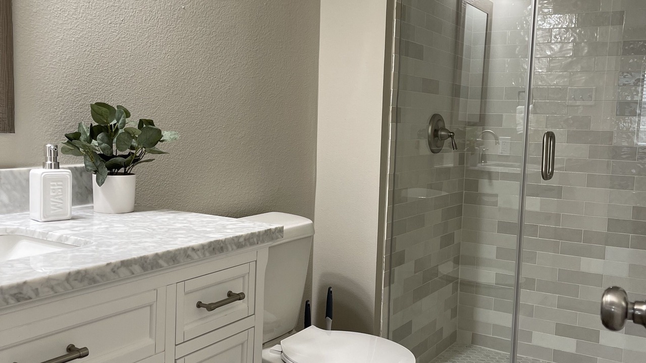 Photo of Bathroom in Lake Dallas