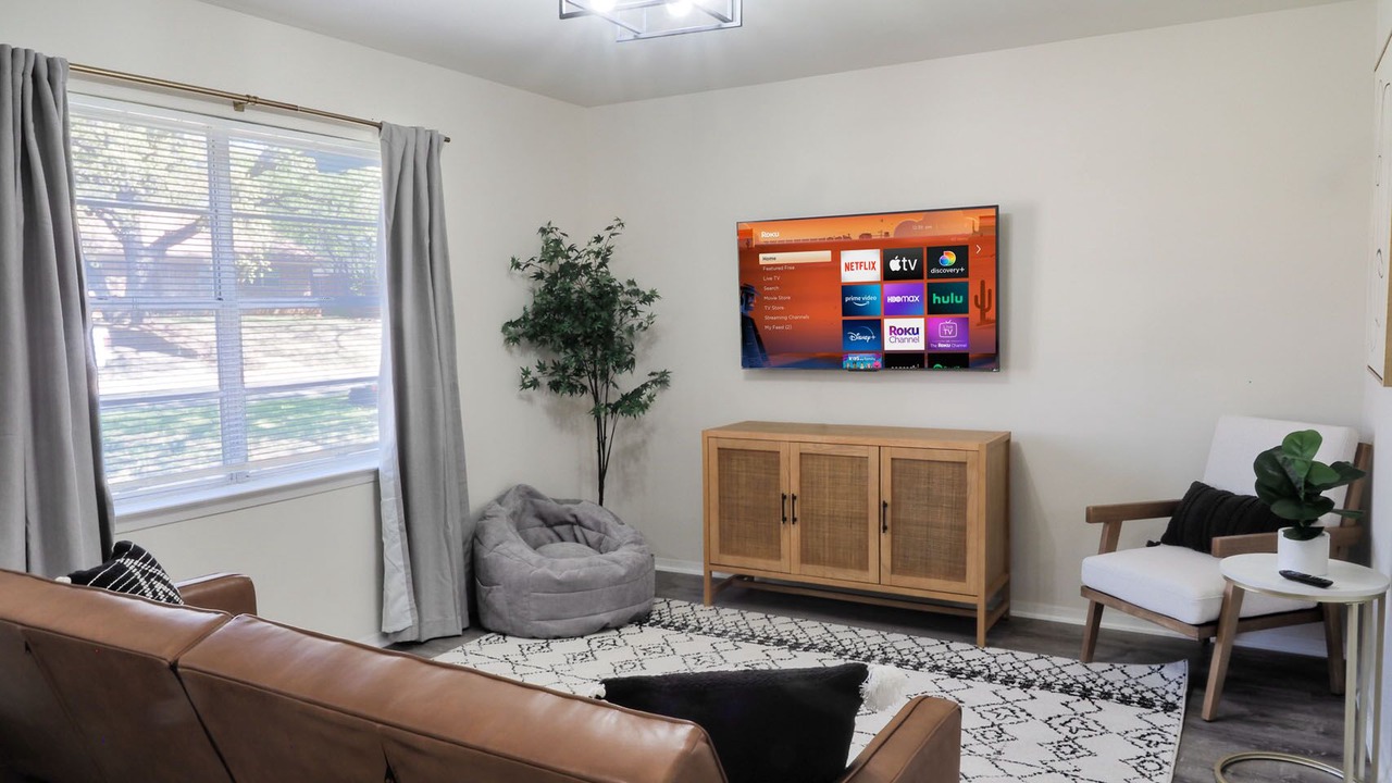 Photo of Livingroom in Euless
