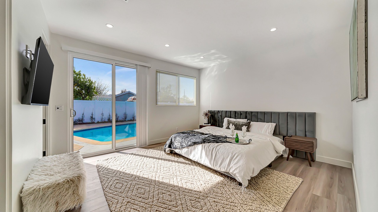 Photo of Bedroom in Reseda