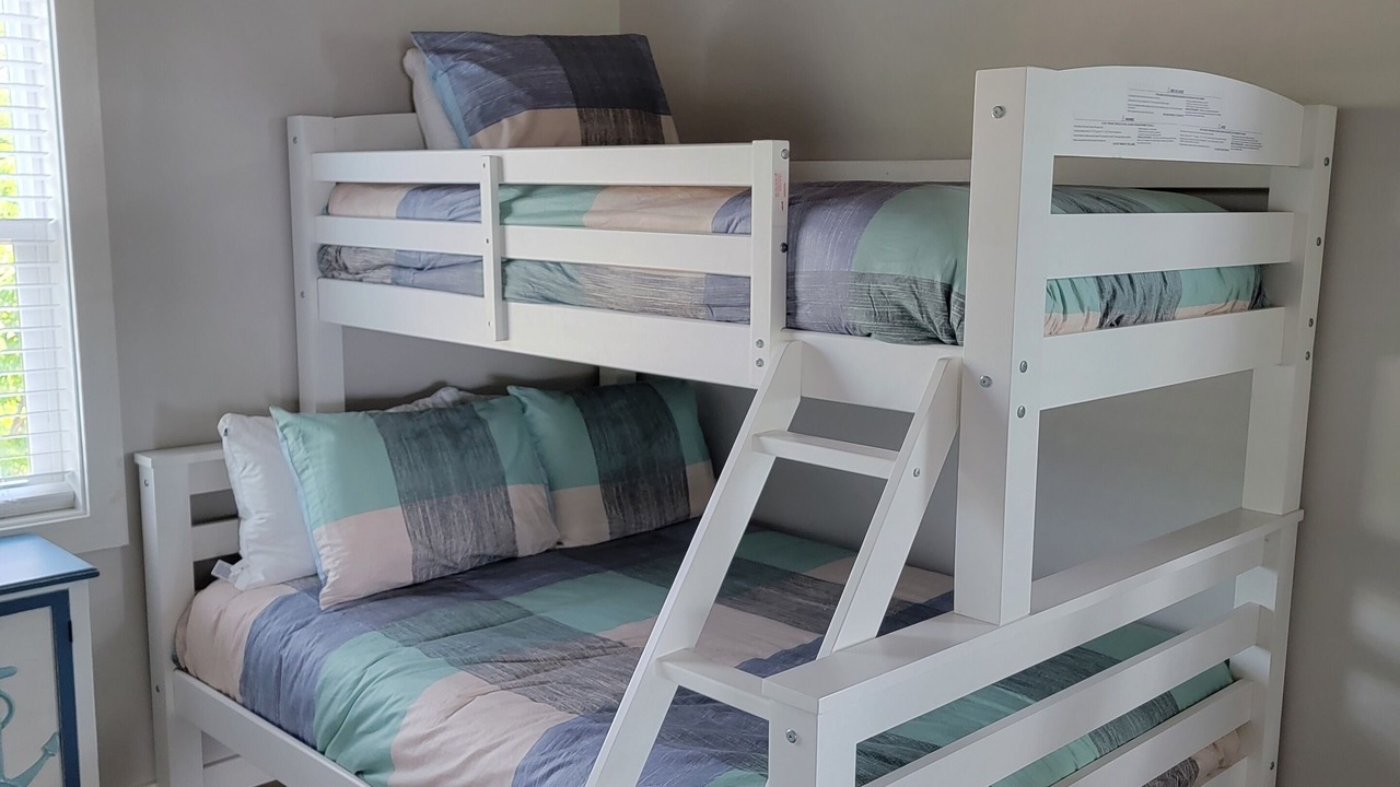 Photo of Bedroom in Green Turtle Cay