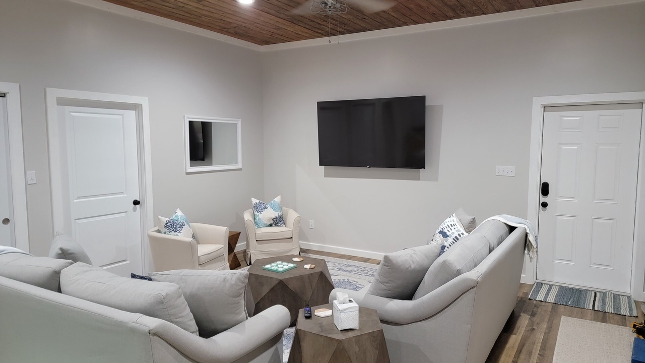 Photo of Livingroom in Green Turtle Cay