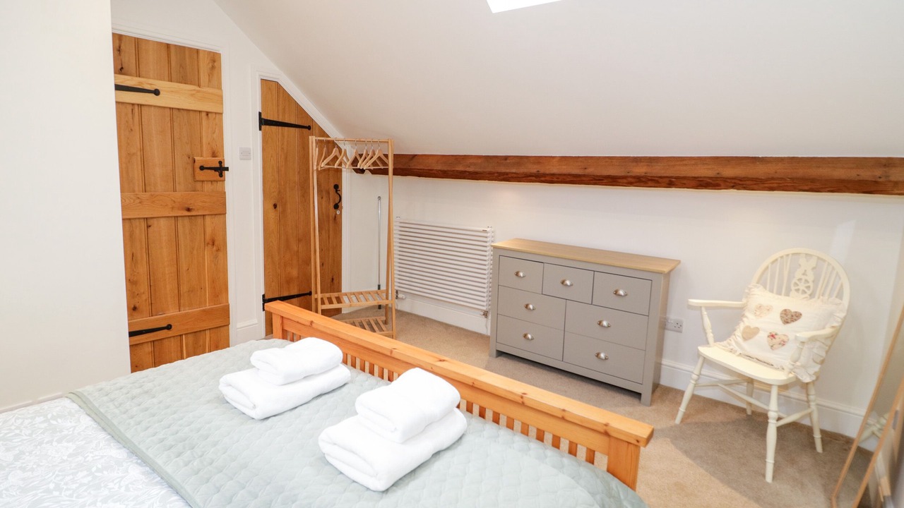 Photo of Bedroom in Henryd