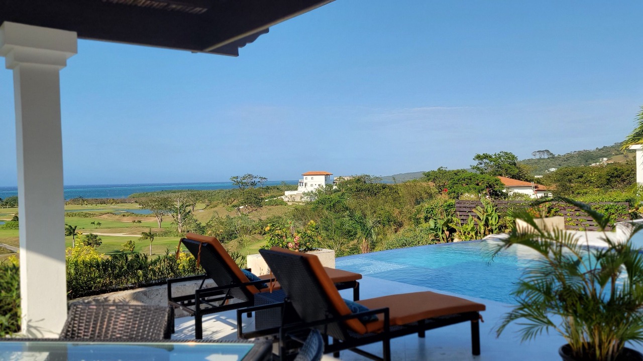 Photo of Outdoor in Pristine Bay