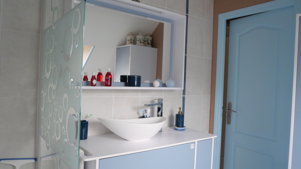 Photo of Bathroom in Sille-le-Philippe