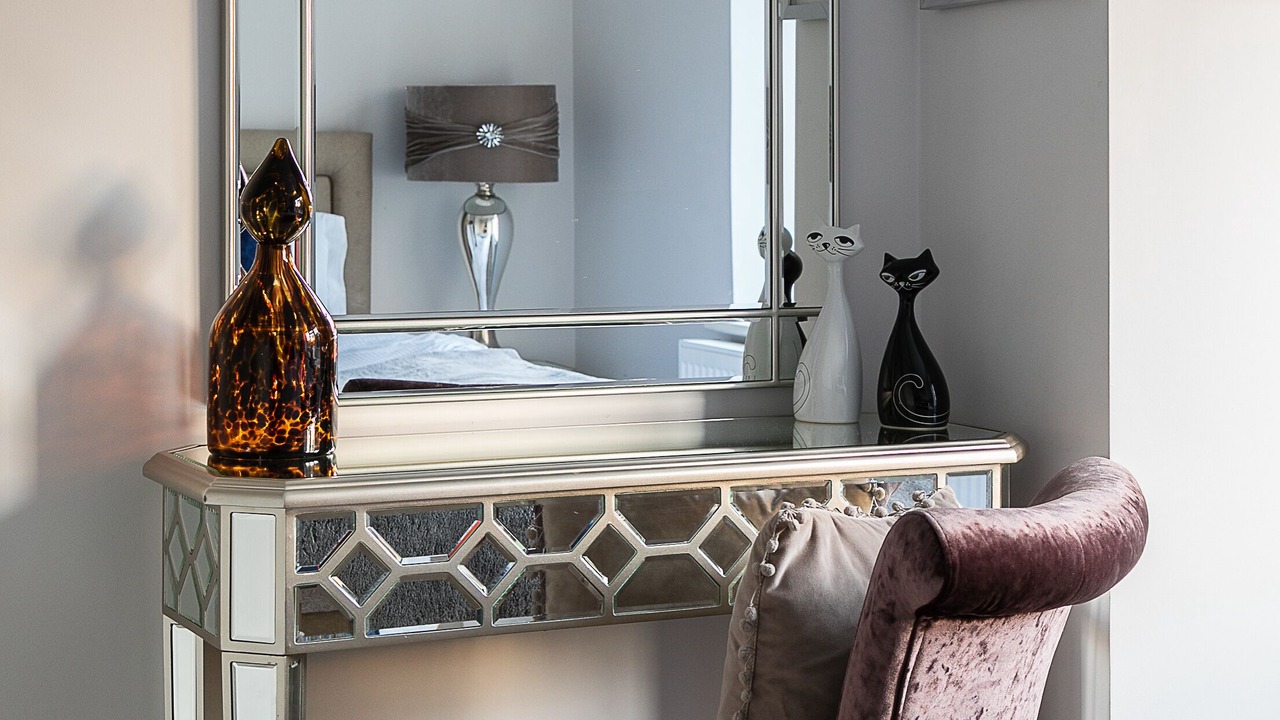 Photo of Bedroom in Earl's Court