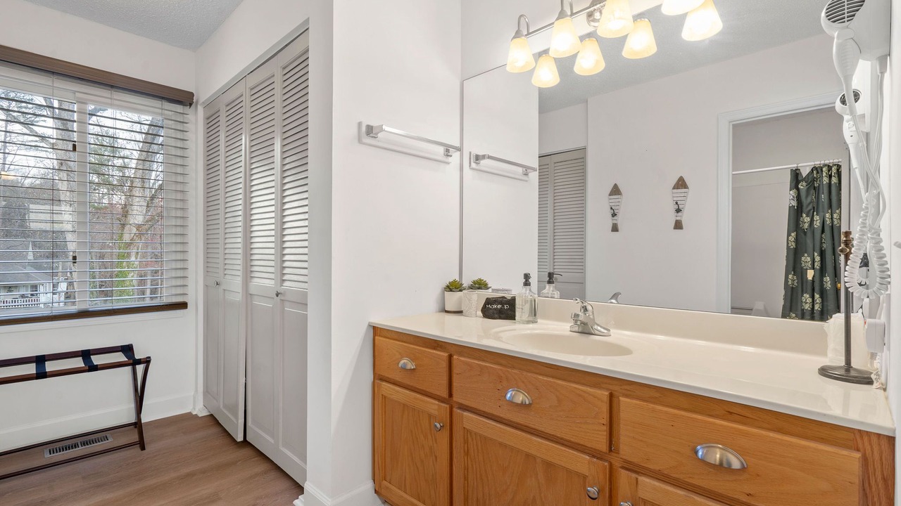 Photo of Bathroom in Hayesville