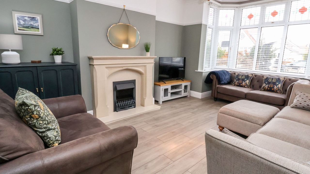 Photo of Livingroom in Penrhyn Bay