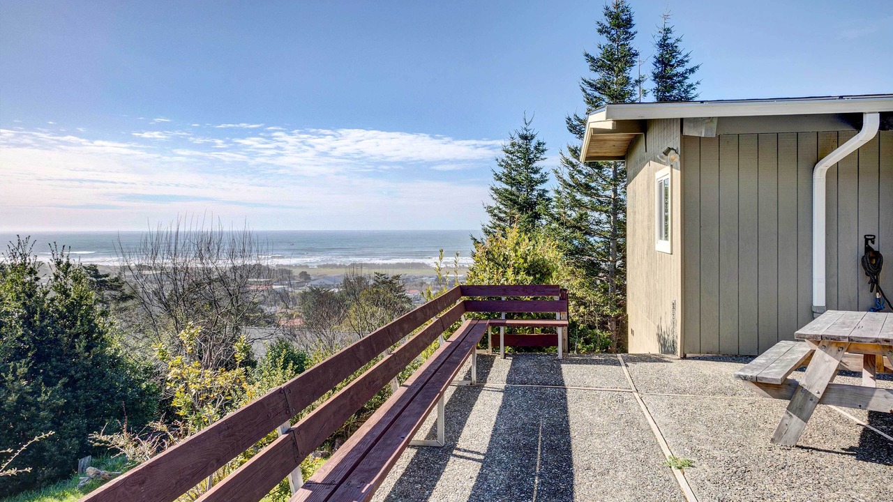 Photo of Patio Balcony in Gold Beach