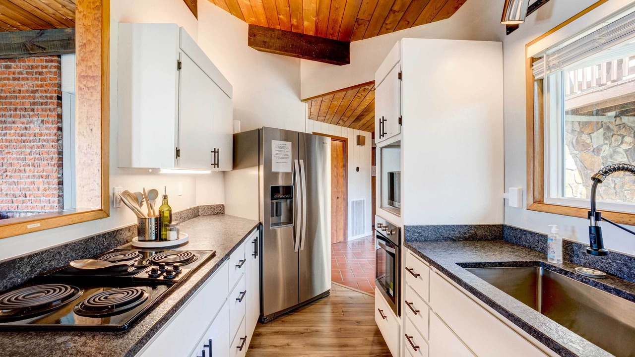 Photo of Kitchen in Gold Beach