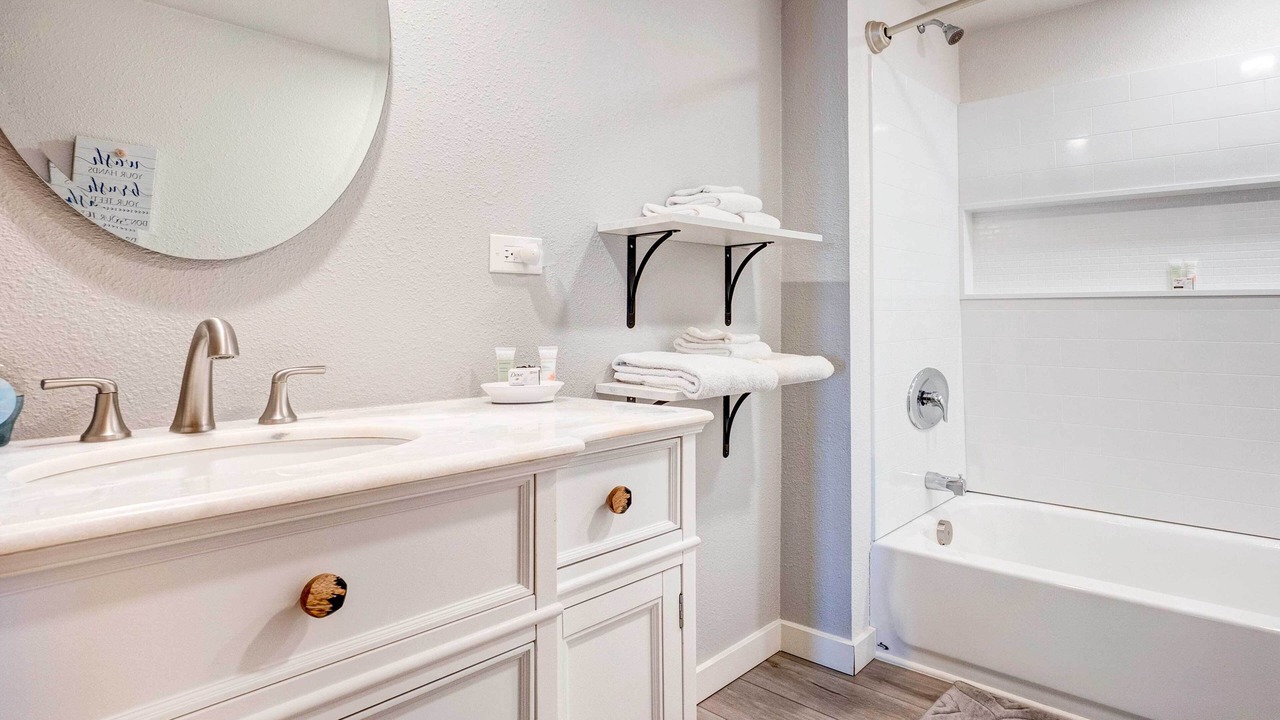 Photo of Bathroom in Gold Beach