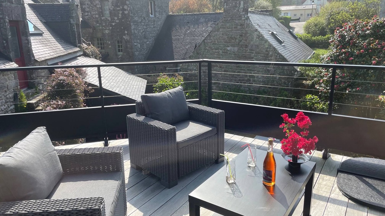 Photo of Outdoor in Locronan